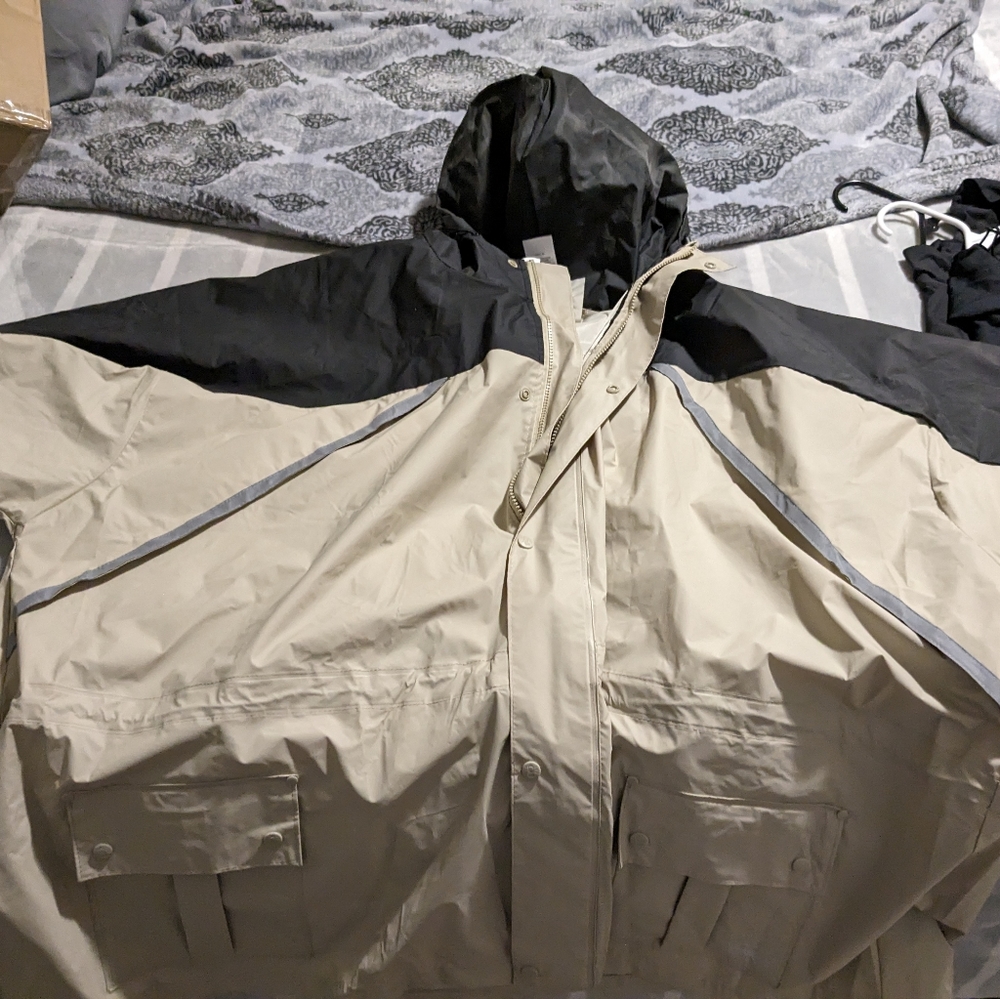 5x Coleman rain jacket.